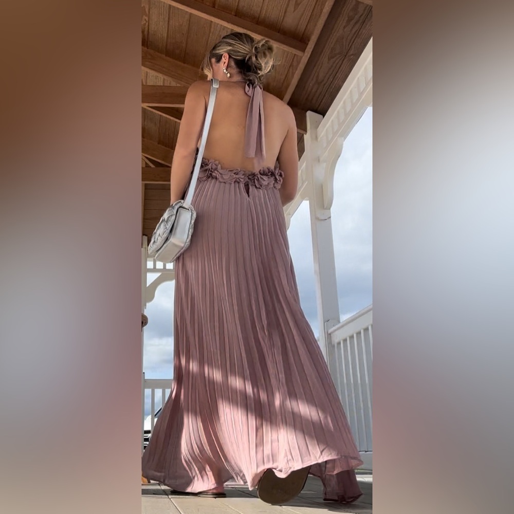 Elegant Purple Pleated Dress - Picture 2 of 5